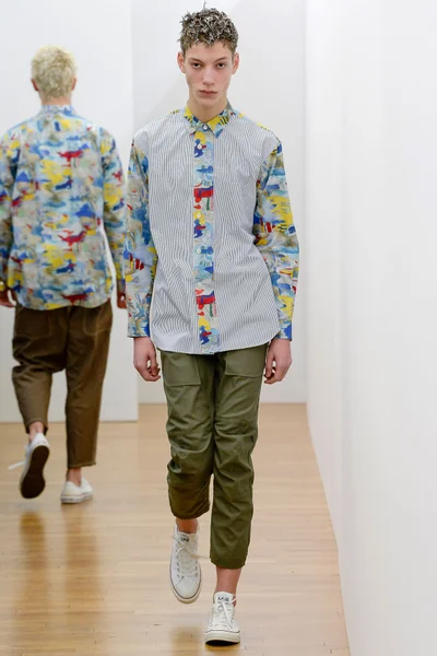 Look 8